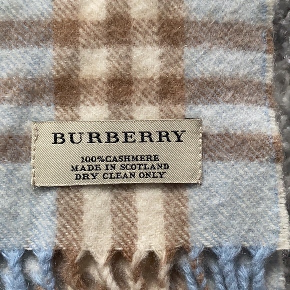 BURBERRY AUTHENTIC CASHMERE CHECK SCARF - Picture 2 of 2